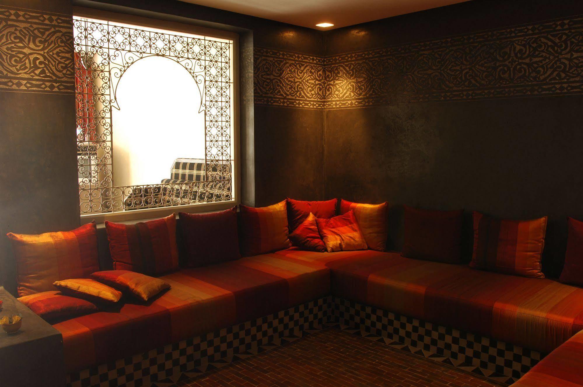 Hotel Des Arts Resort & Spa Tamarist Екстериор снимка